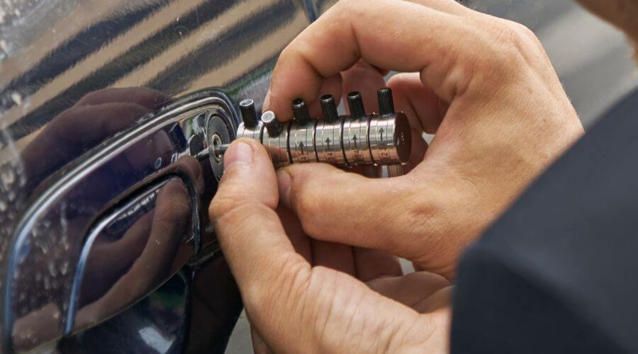 Expert tile roof repair services in Sondheimer, LA